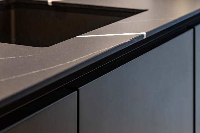 cocina de diseño gris oscuro-Pennings-0111